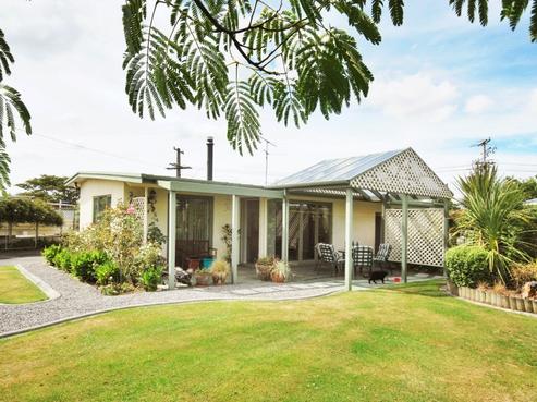 60 Reading Street, Greytown