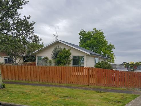 36 Cascade Crescent, Westbrook