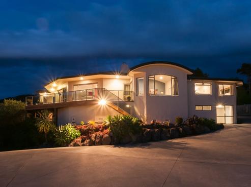 8 Dundas Road, Riverside