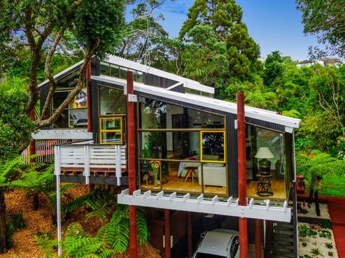31 Eastcliffe Road, Castor Bay