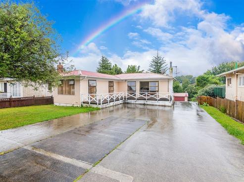 25 Landon Avenue, Mangere East
