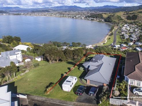 184 Centennial Drive, Whitianga
