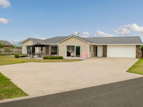 84 Kupe Drive, Whitianga