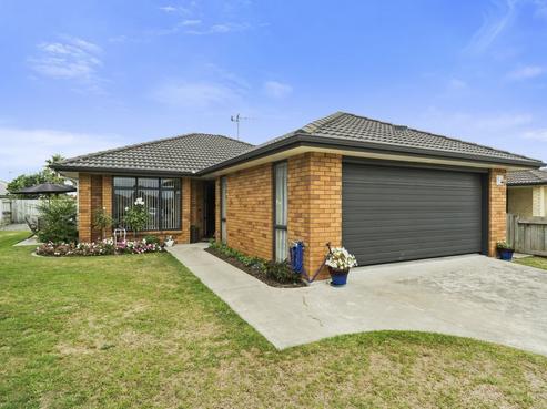 30 Atlantic Close, Papamoa