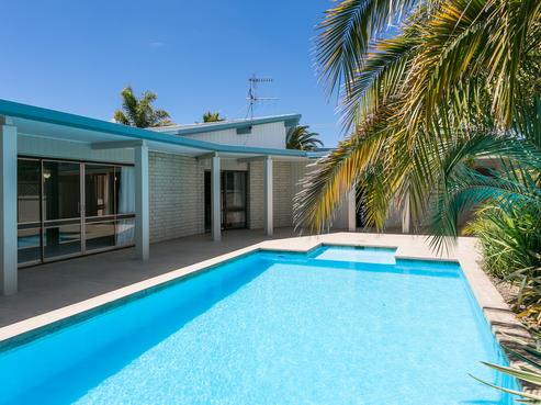 427 Lawn Road, Clive