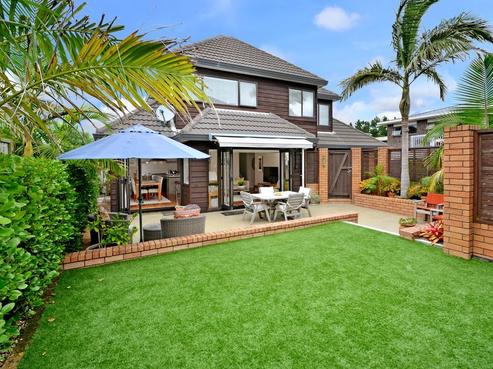 4C Commodore Parry Road, Castor Bay