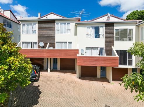 10/20 Thompson Street, Mount Cook