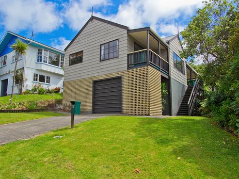 42 Redvers Drive, Belmont