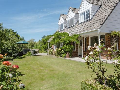 77 Martin Road, Fairfield