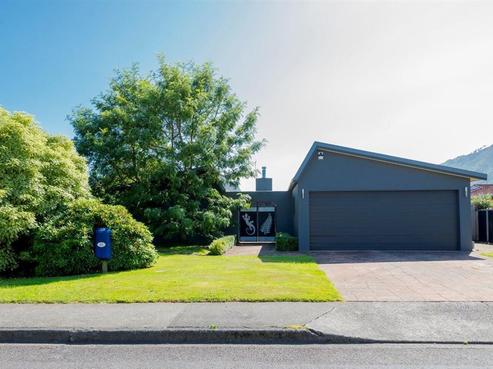 25 Belvedere Avenue, Waikanae
