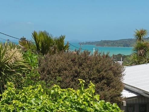 47 Ocean Road, Surfdale