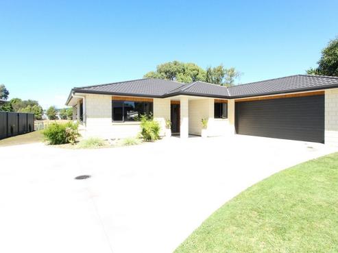 83 Northwood Avenue, Mahora