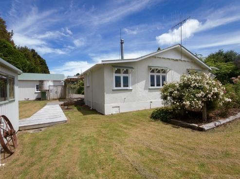 1561 Tokomaru East Road, Brunswick