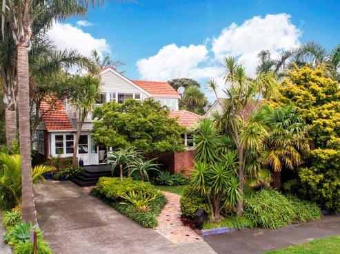 15 Harbour View Road, Point Chevalier
