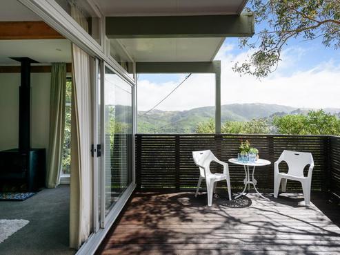 27 Edgeware Road, Wilton