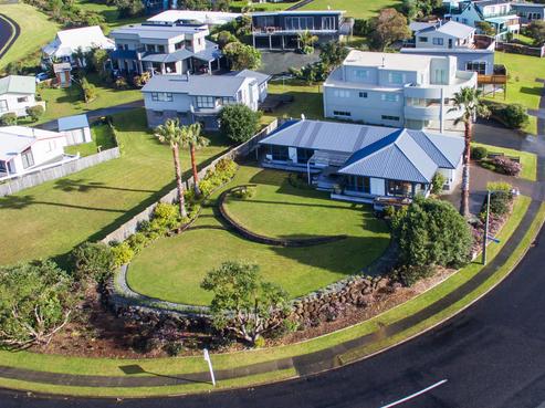 214 Onemana Drive, Onemana