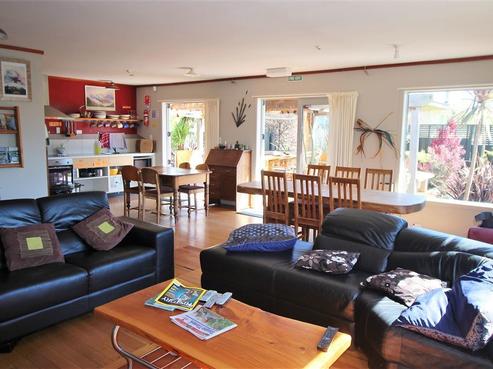222 Te Rangitautahanga Road, Turangi