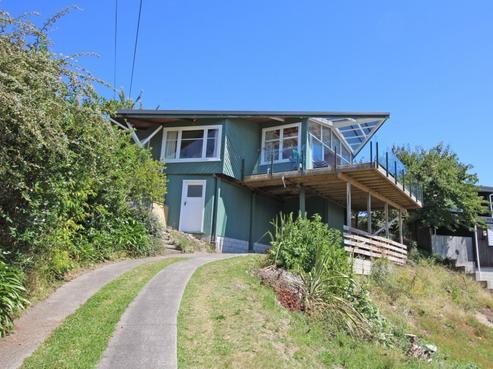 16 Kowhai Road, Rainbow Point