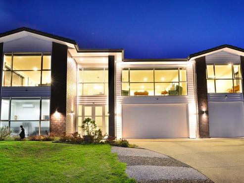 18 Manhattan Rise, Orewa