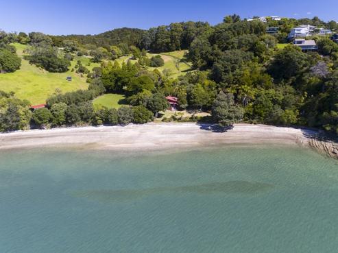 1/20 Barr Road, Mahurangi West