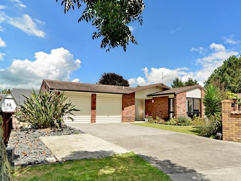 12 Donegan Place, Conifer Grove
