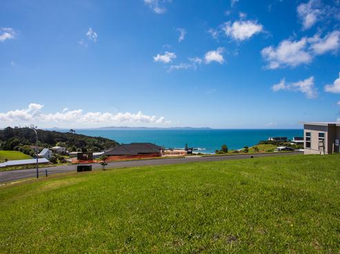 42 Dudley Crescent, Cable Bay