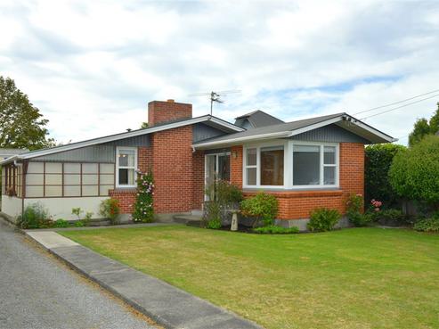 2 Oakdale Street, Avonhead