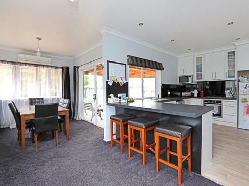 739 Maxville Drive, Parkvale