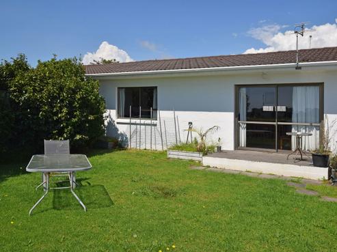 2 Farnham Place, Bell Block