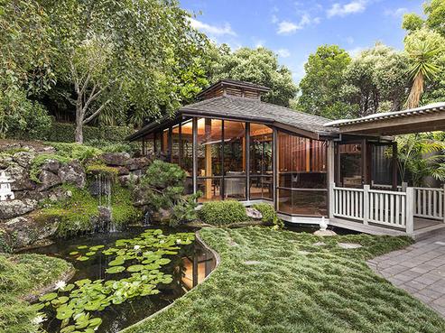 9 Meanda Gardens, Sunnyhills