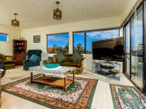 1/633 Beach Road, Rothesay Bay