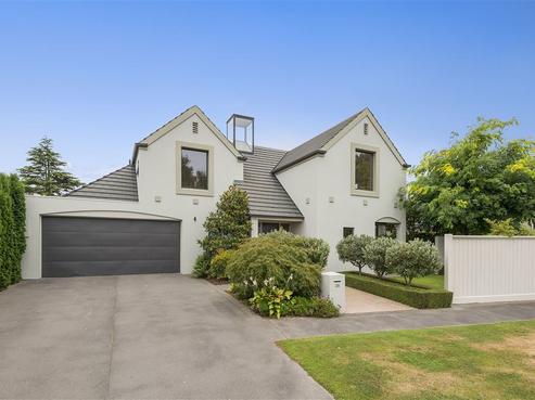 38 Chateau Drive, Burnside