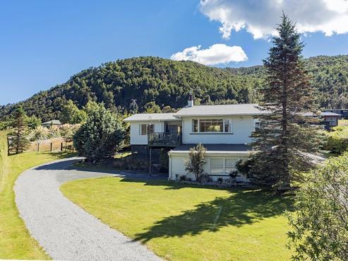 56 MAIN Road, St Arnaud