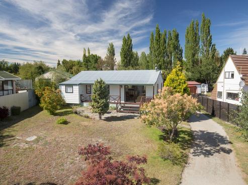 37 Bernard Road, Albert Town