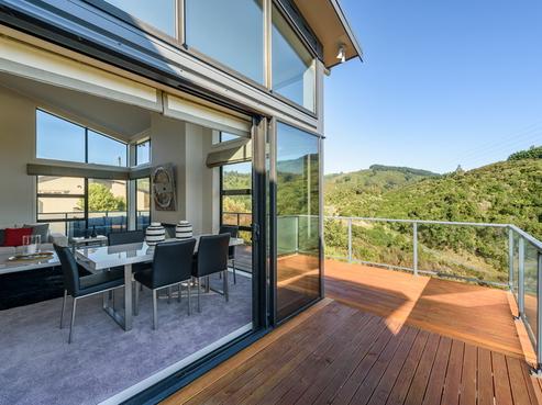 6 Garrett Place, Riverstone Terraces