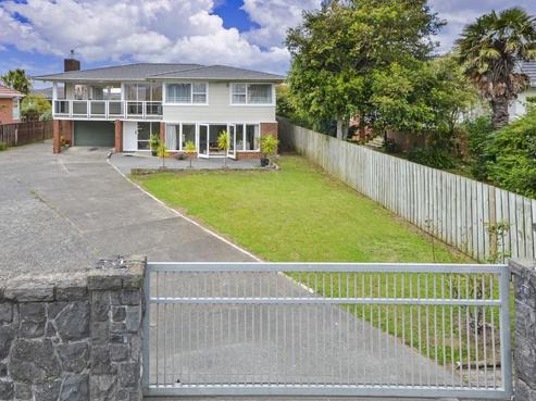 4261 Great North Road, Glendene
