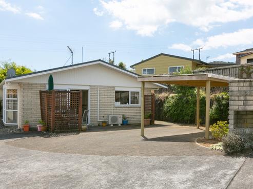 9A Puketotara Street, Highlands Park