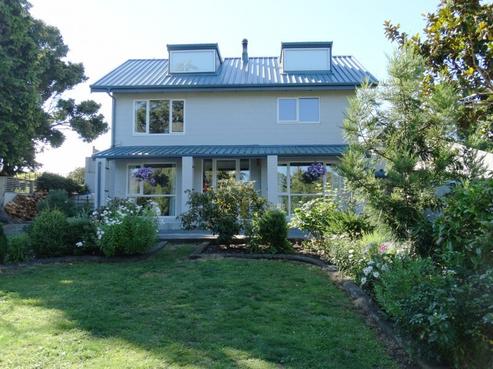 18 Kauri Road, Waikanae