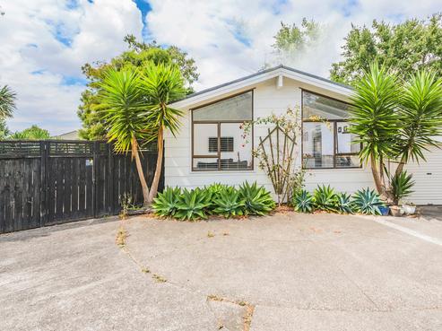 42B Mirrabooka Avenue, Botany Downs