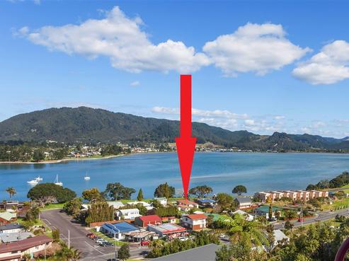 9 Petley Parade, Tairua