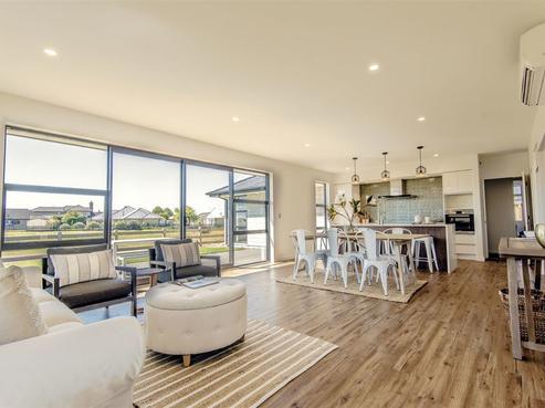 7 Four Peaks Drive, Aidanfield