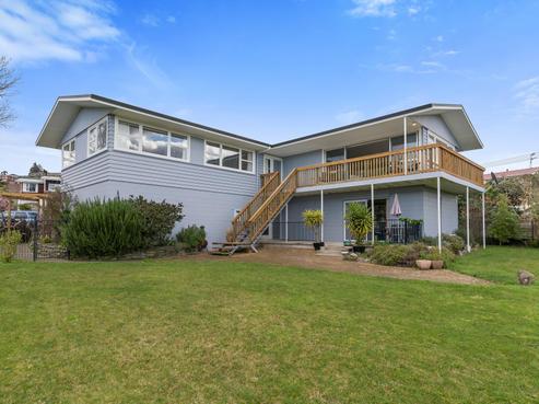 17 Kerswell Terrace, Tihiotonga