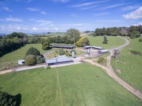 101 Akatarere Road, Pukeatua