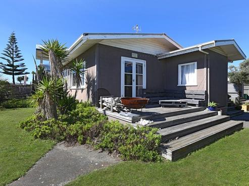 223 Clifton Road, Te Awanga