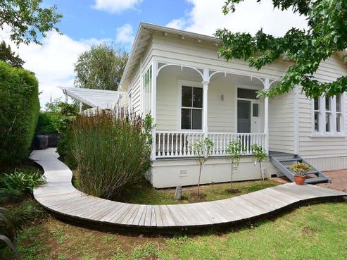 6 Wairoa Road, Devonport
