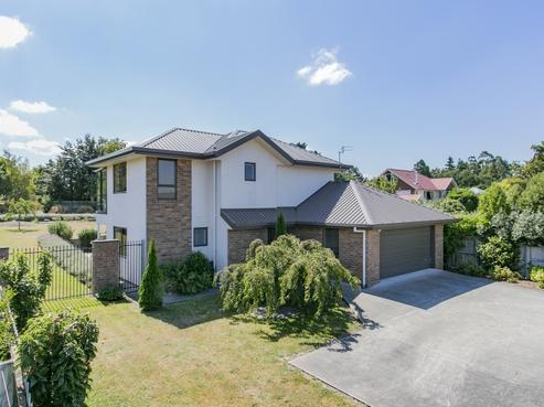 17 Kowhai Street, Oxford
