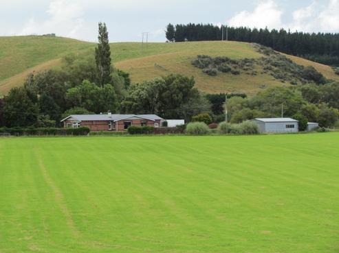734 Crichton Road, Milton