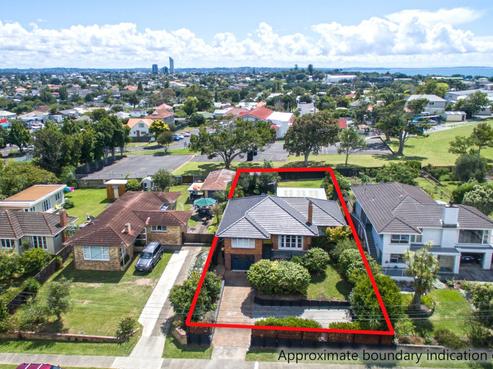 18 Williamson Avenue, Belmont