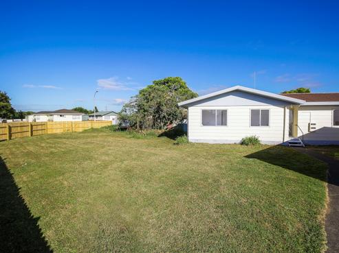 2 Haumia Way, Otara
