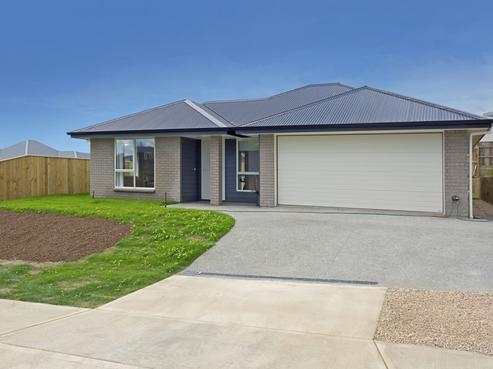 13 Pine Crest Drive, Richmond